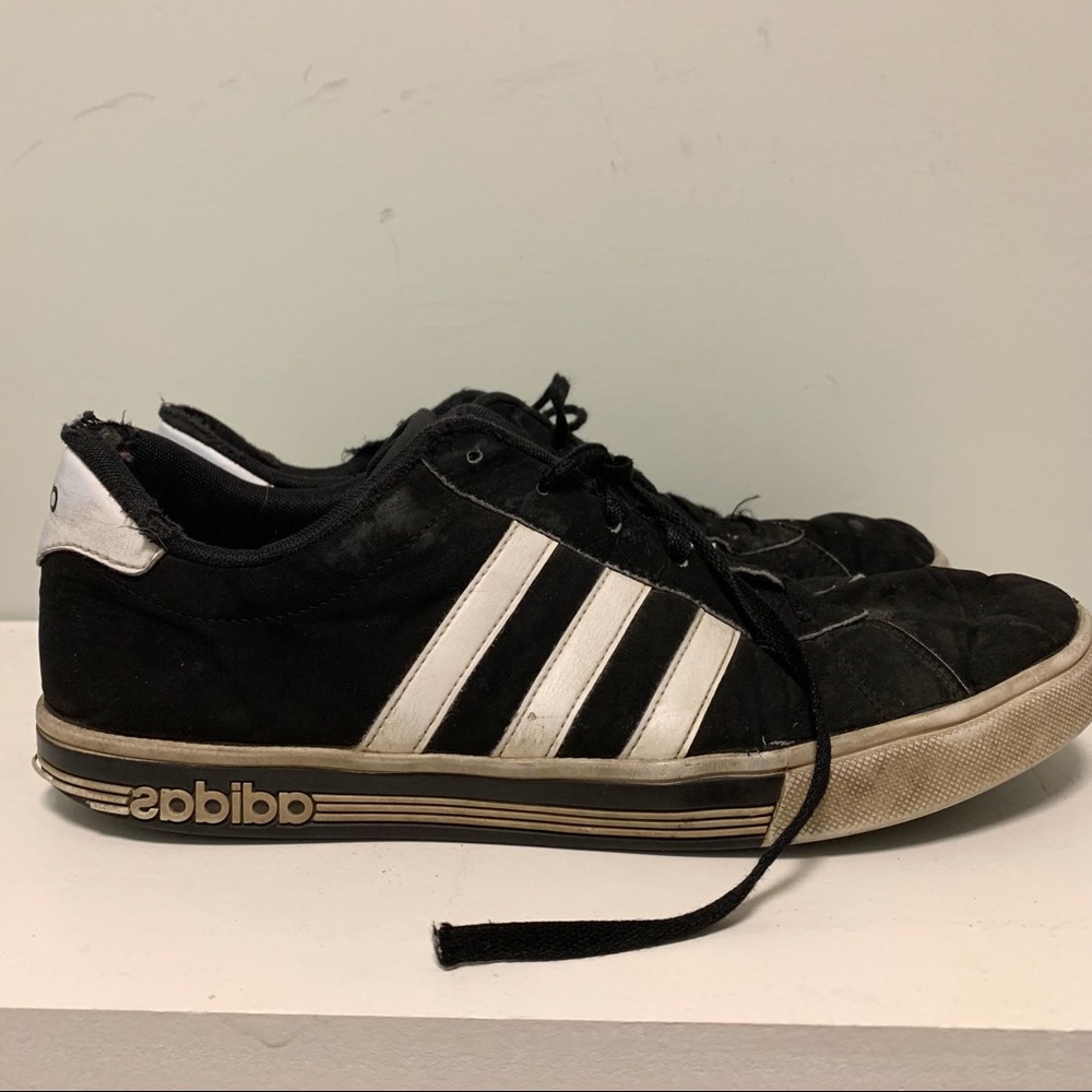 Adidas original size 11 us